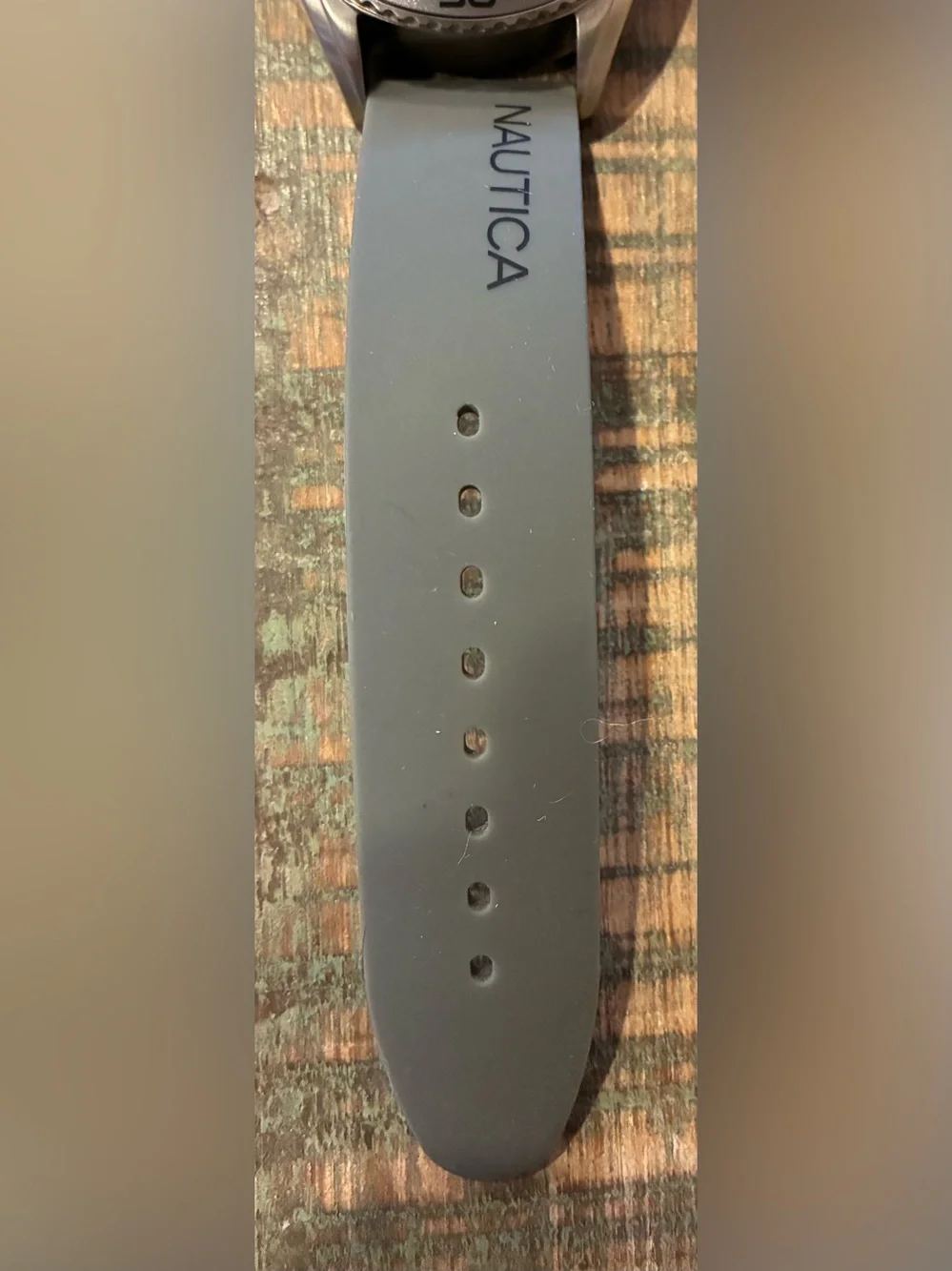 Nautica N83 NAPFWF202 Men's Gray Silicone Strap Sport Watch Like New in Box